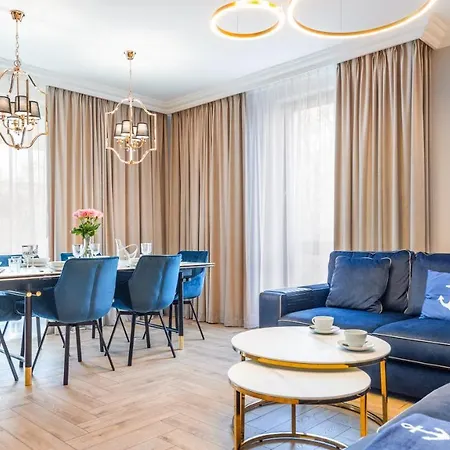 Okrzei, Sun & Snow *