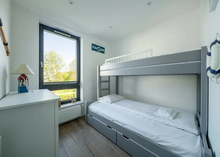 Okrzei, Sun & Snow *